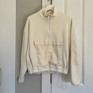 Alo Yoga-Fleece pullover!